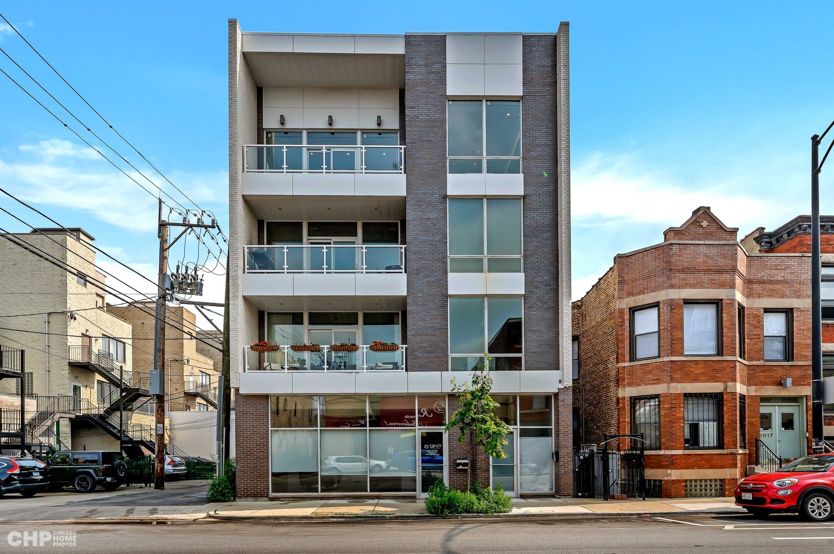 2015 W Armitage Avenue Unit: 4