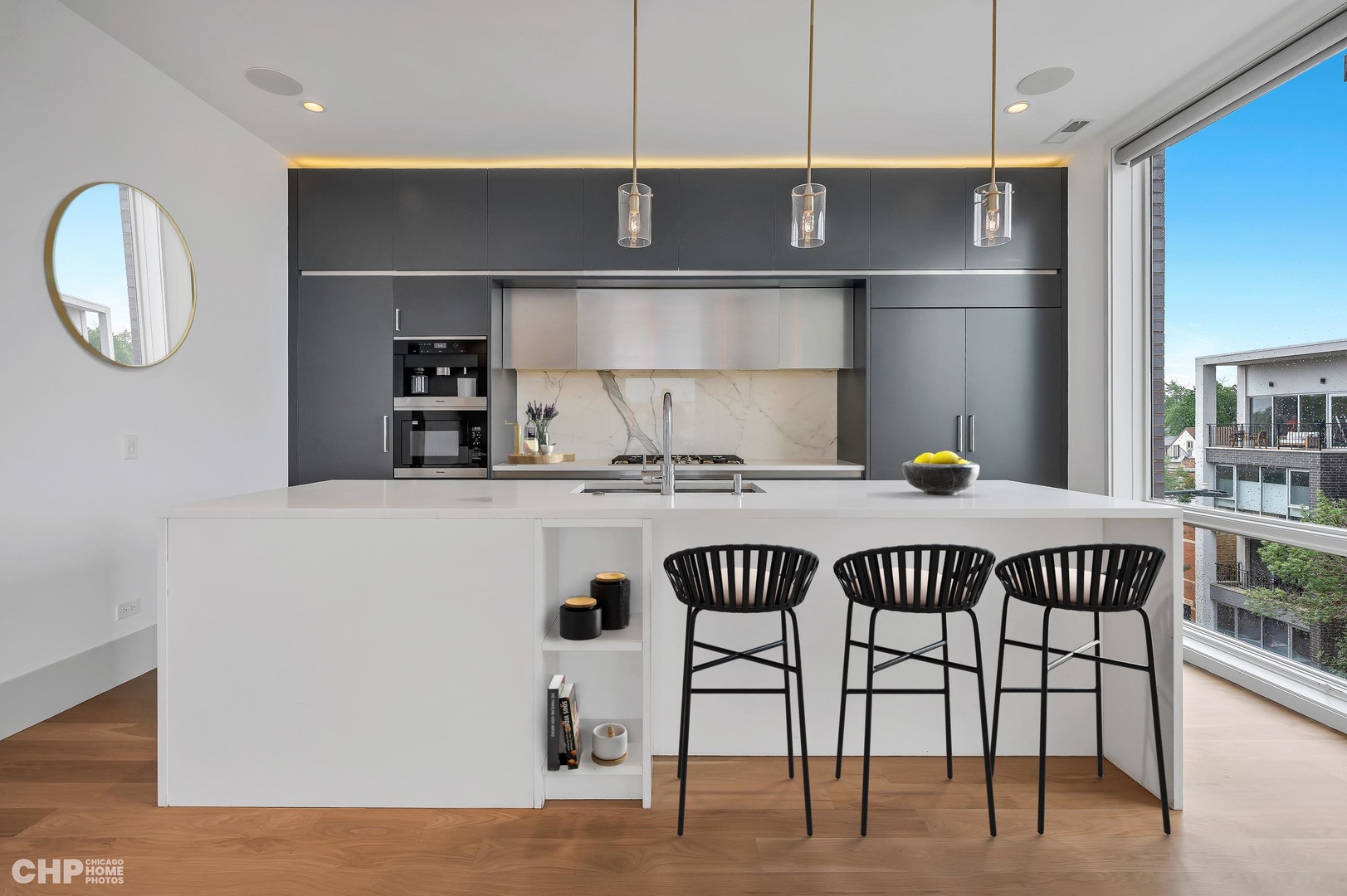 2015 W Armitage Avenue Unit: 4