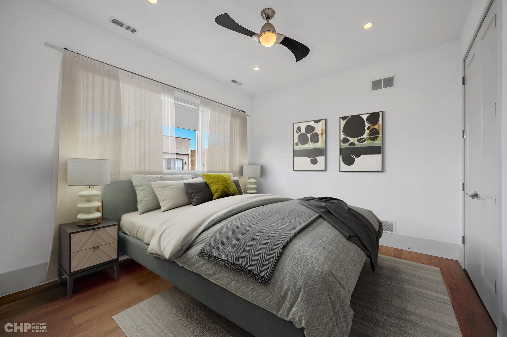 2015 W Armitage Avenue Unit: 4