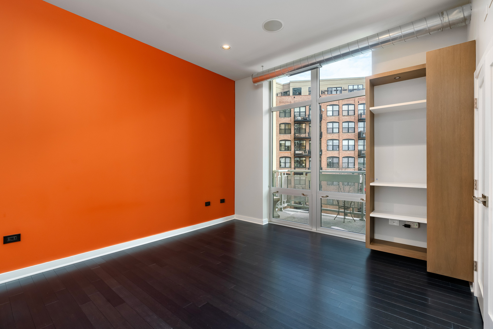 700 N Larrabee Street Unit: 308