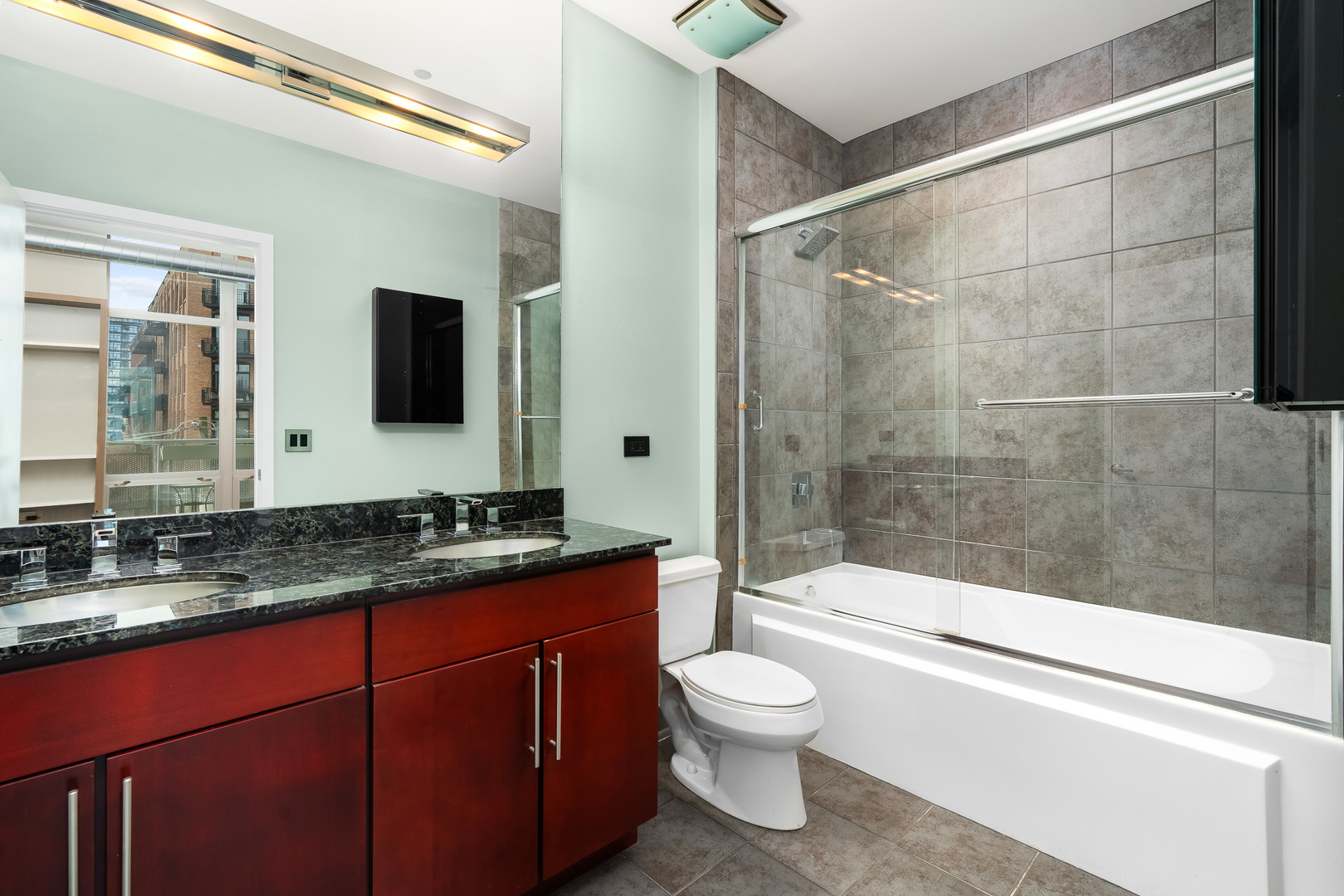 700 N Larrabee Street Unit: 308