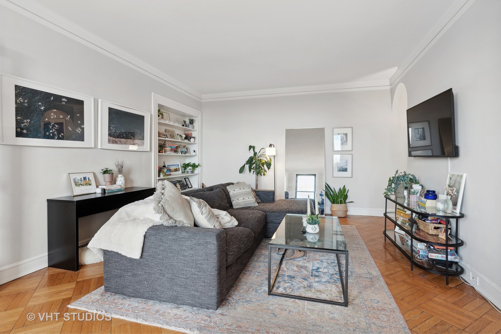 2000 N Lincoln Park West Unit: 508