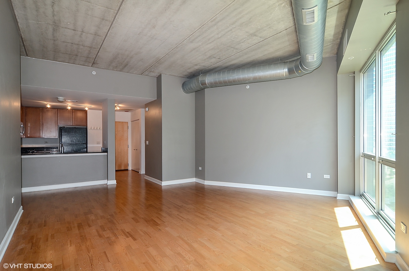 845 N KINGSBURY Street Unit: 602