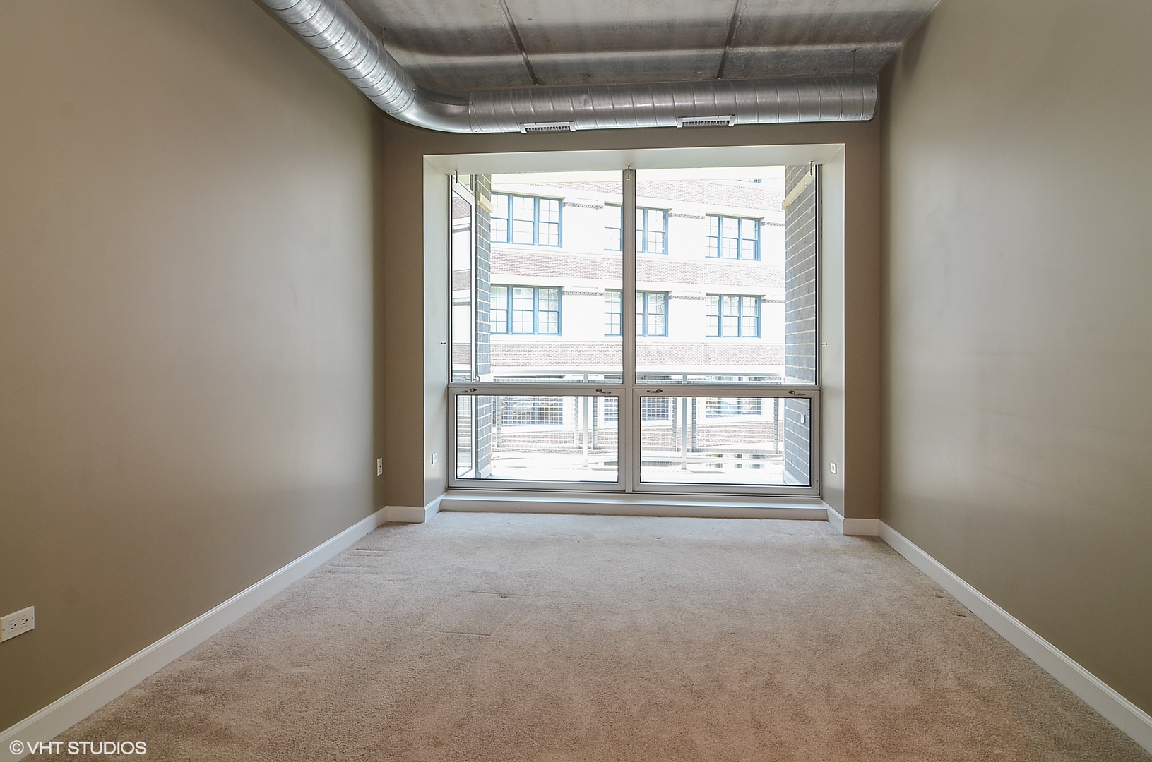 845 N KINGSBURY Street Unit: 602