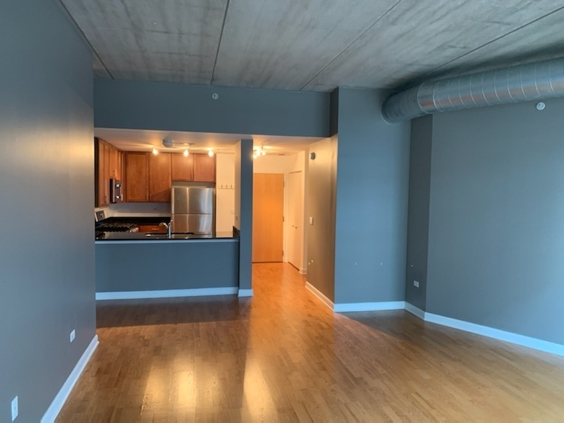 845 N KINGSBURY Street Unit: 602