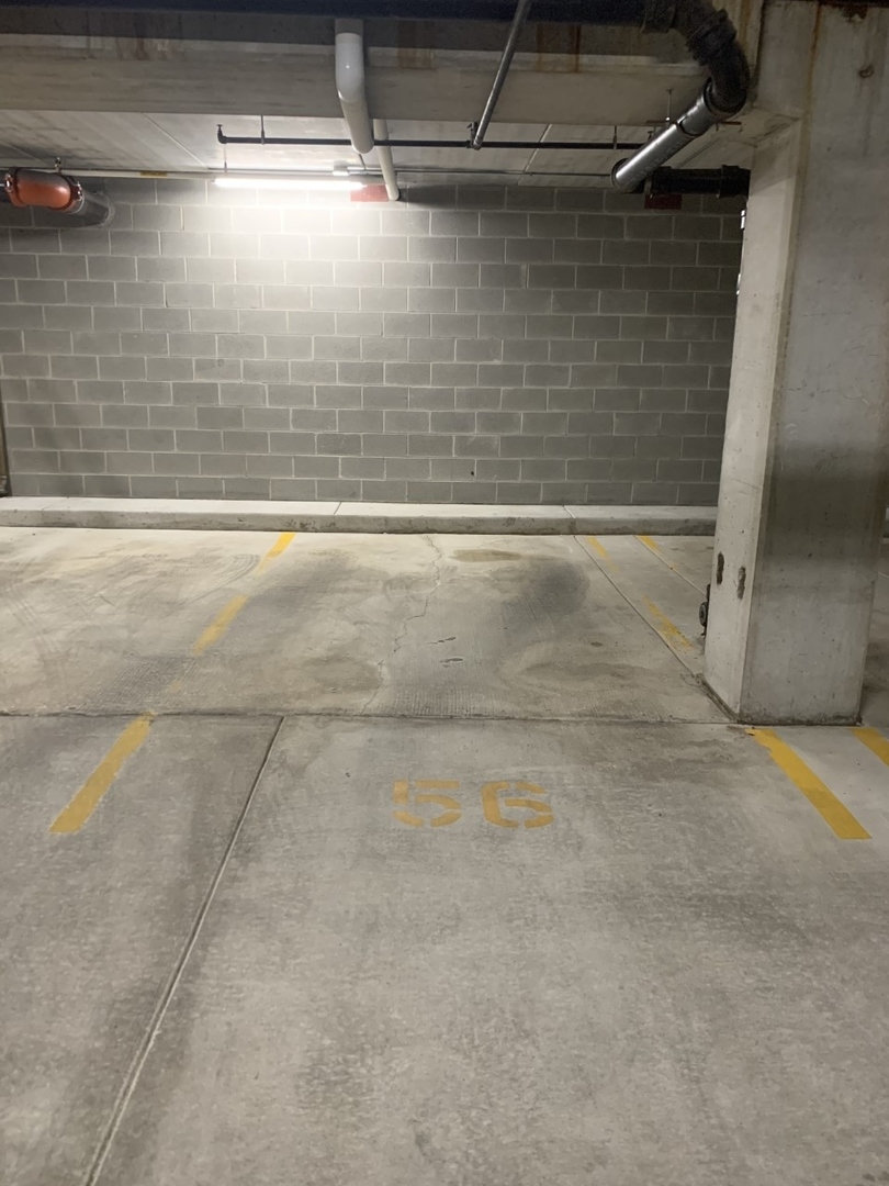 845 N KINGSBURY Street Unit: 602