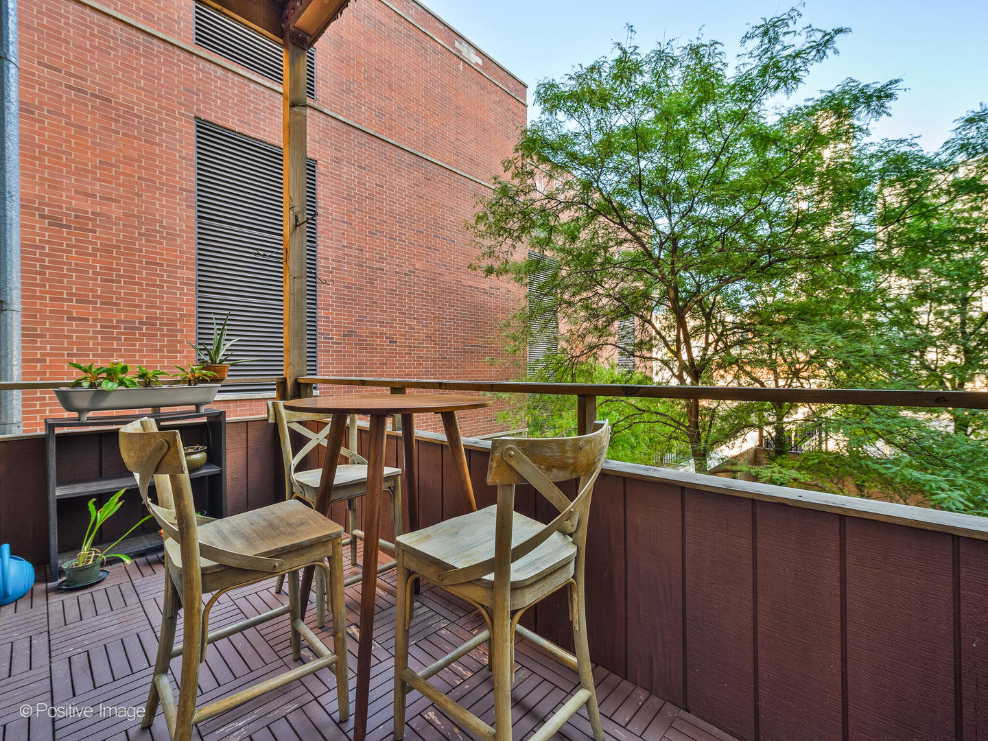 420 W Grand Avenue Unit: 1D2D