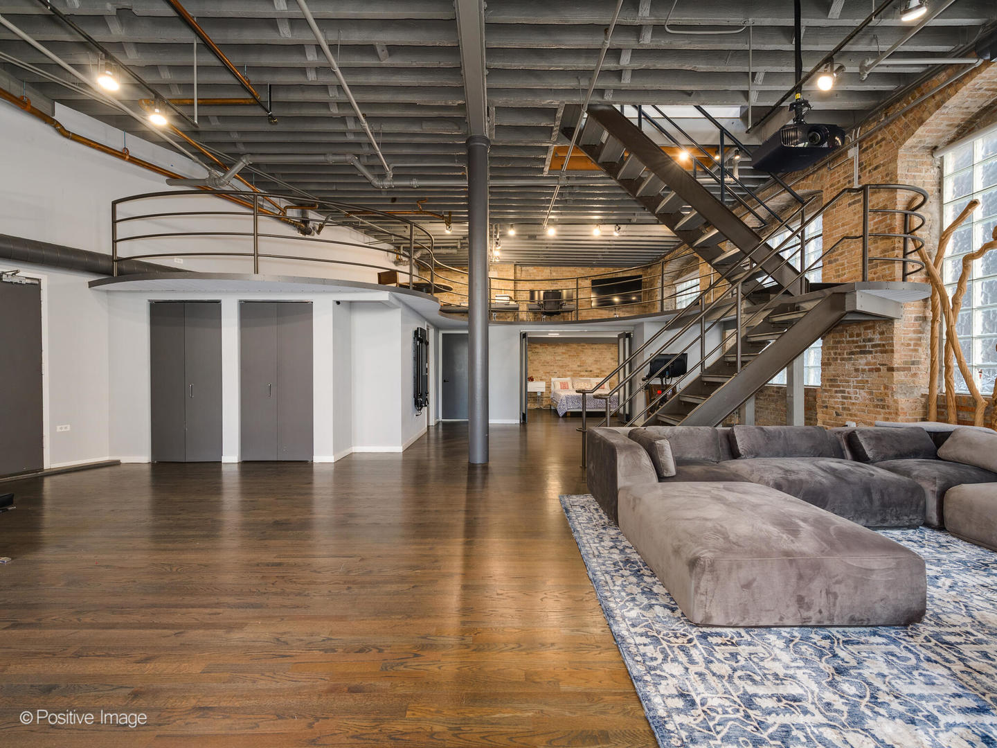 420 W Grand Avenue Unit: 1D2D