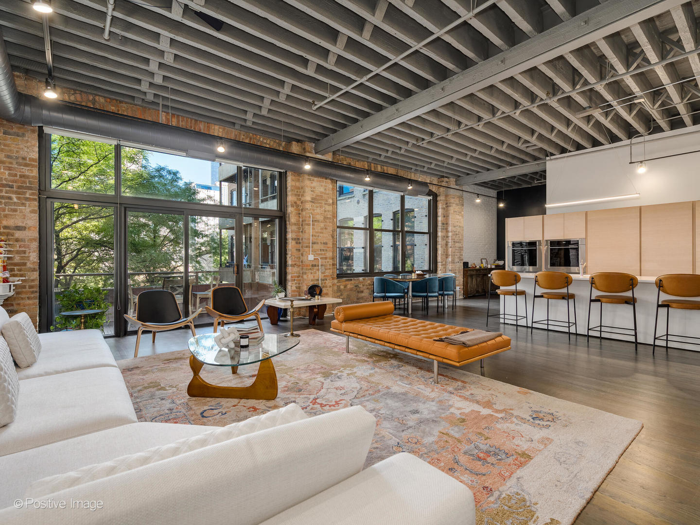 420 W Grand Avenue Unit: 1D2D