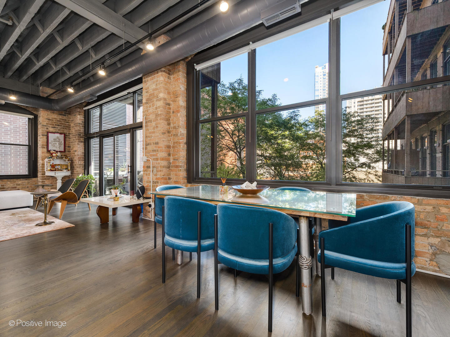 420 W Grand Avenue Unit: 1D2D