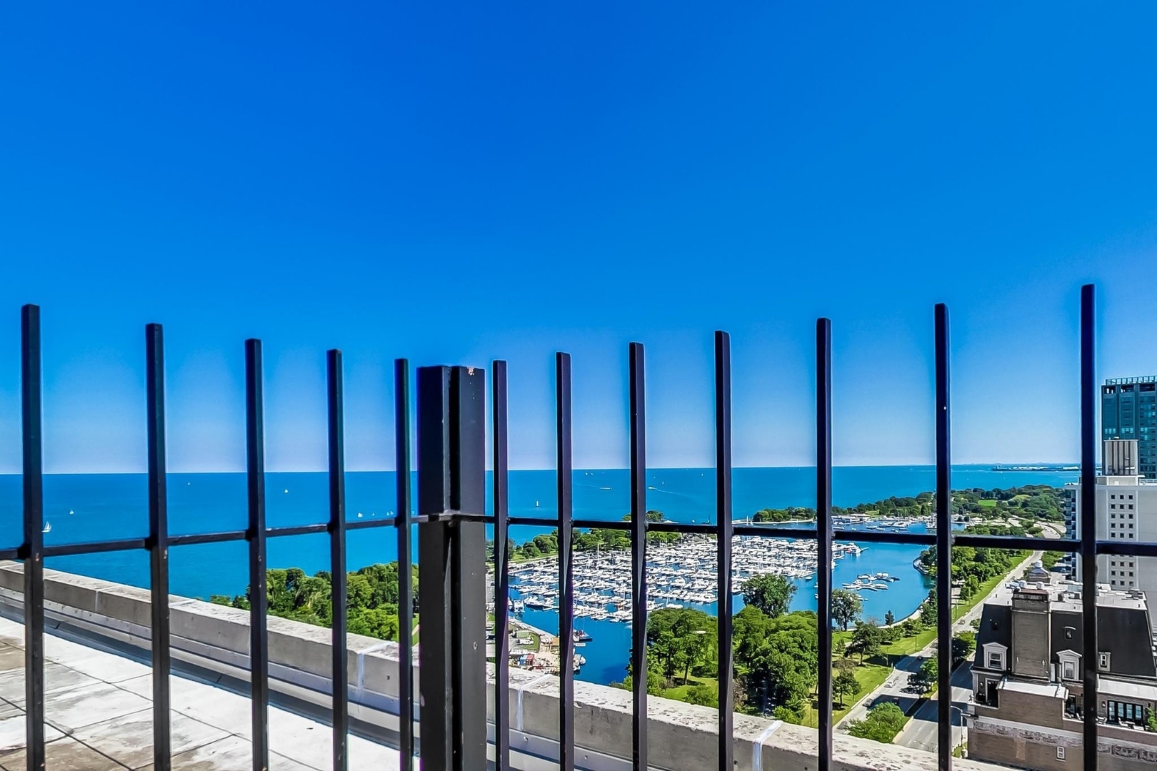 3550 N Lake Shore Drive Unit: 207