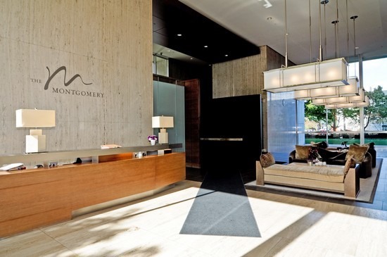 500 W SUPERIOR Street Unit: 1709