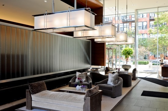 500 W SUPERIOR Street Unit: 1709