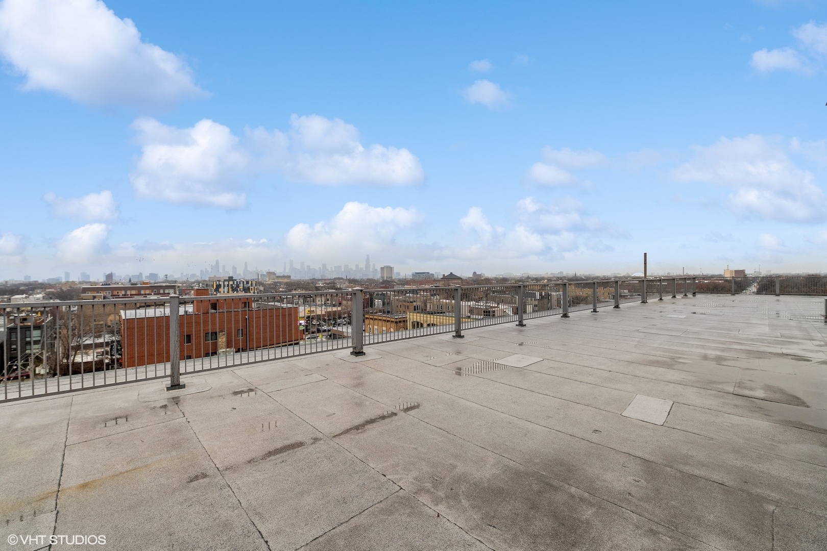 2800 W NORTH Avenue Unit: 203