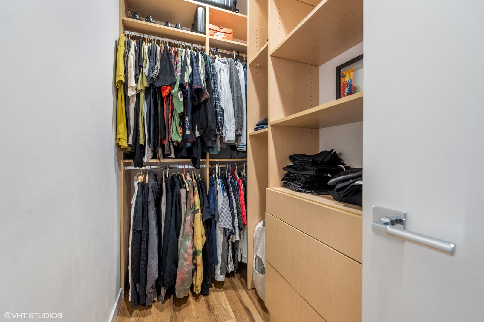 2800 W NORTH Avenue Unit: 203