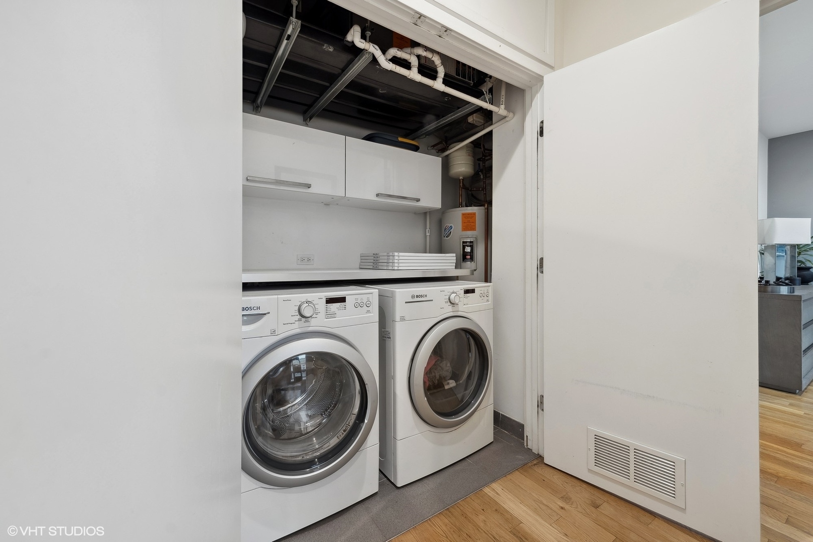 2800 W NORTH Avenue Unit: 203