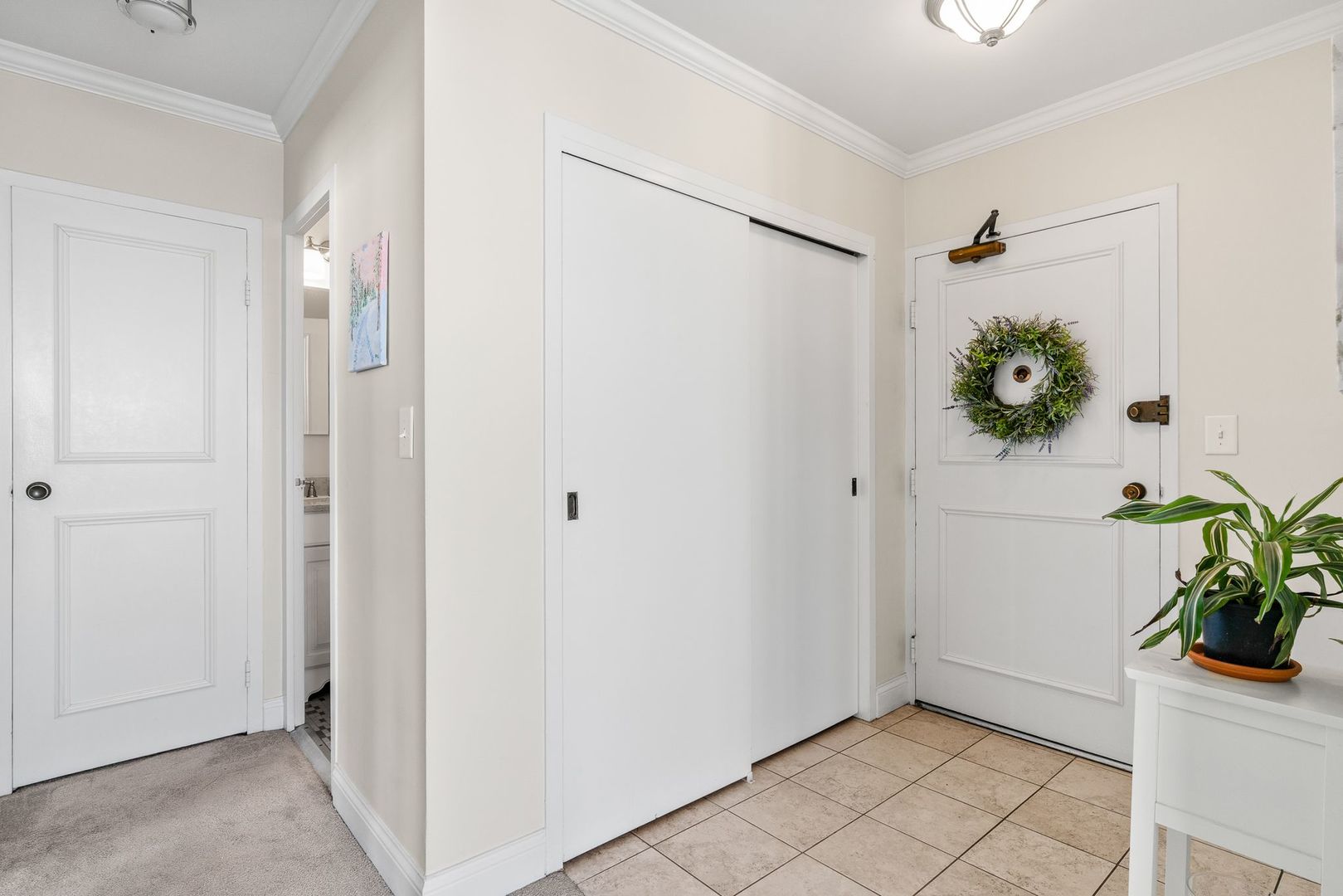 3900 N Lake Shore Drive Unit: 18F