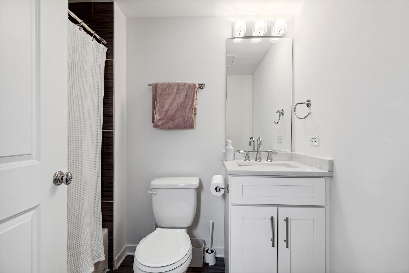 50 E 16th Street Unit: 706