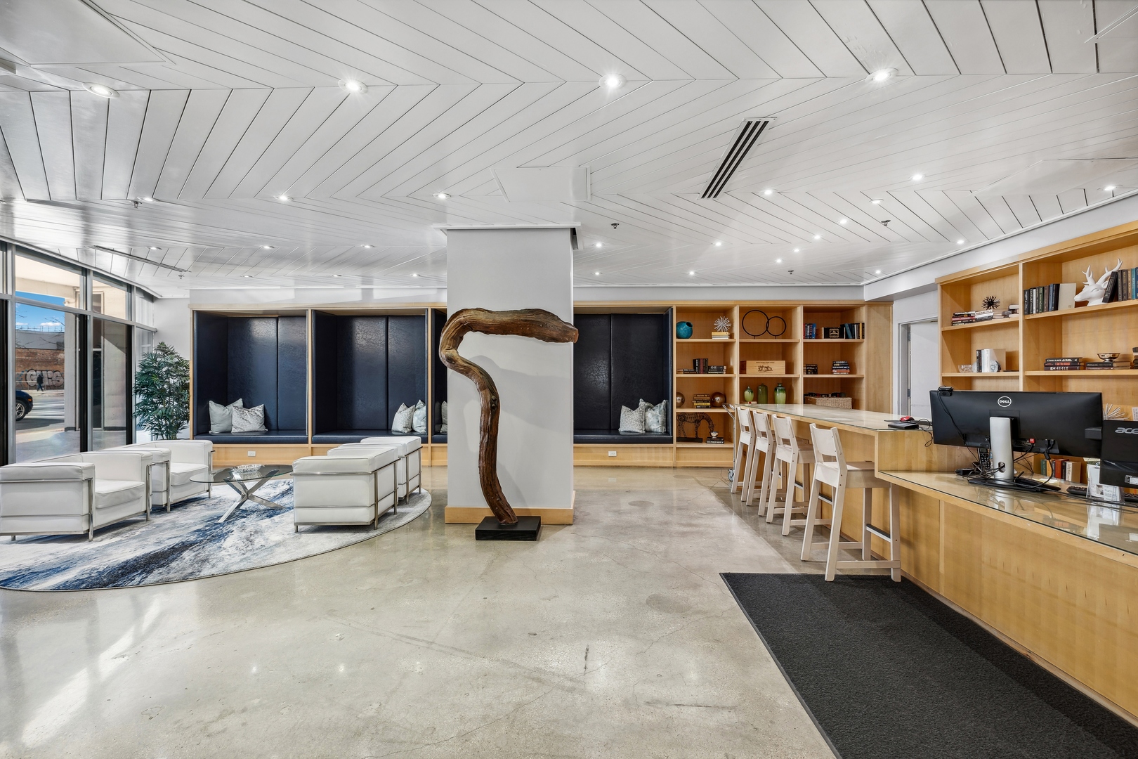 50 E 16th Street Unit: 706