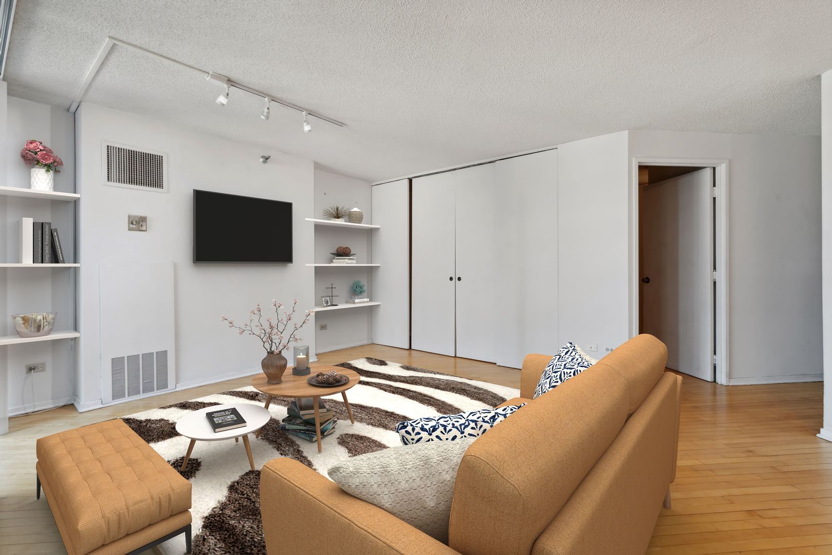 440 N McClurg Court Unit: 912