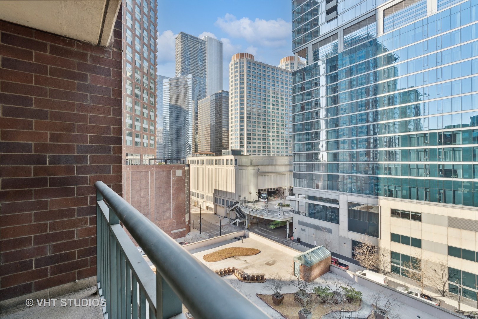 440 N McClurg Court Unit: 912