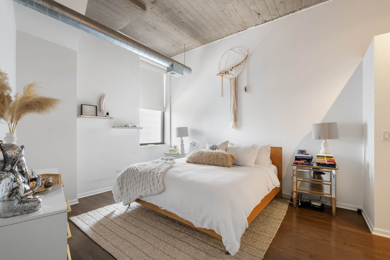 758 N Larrabee Street Unit: 617