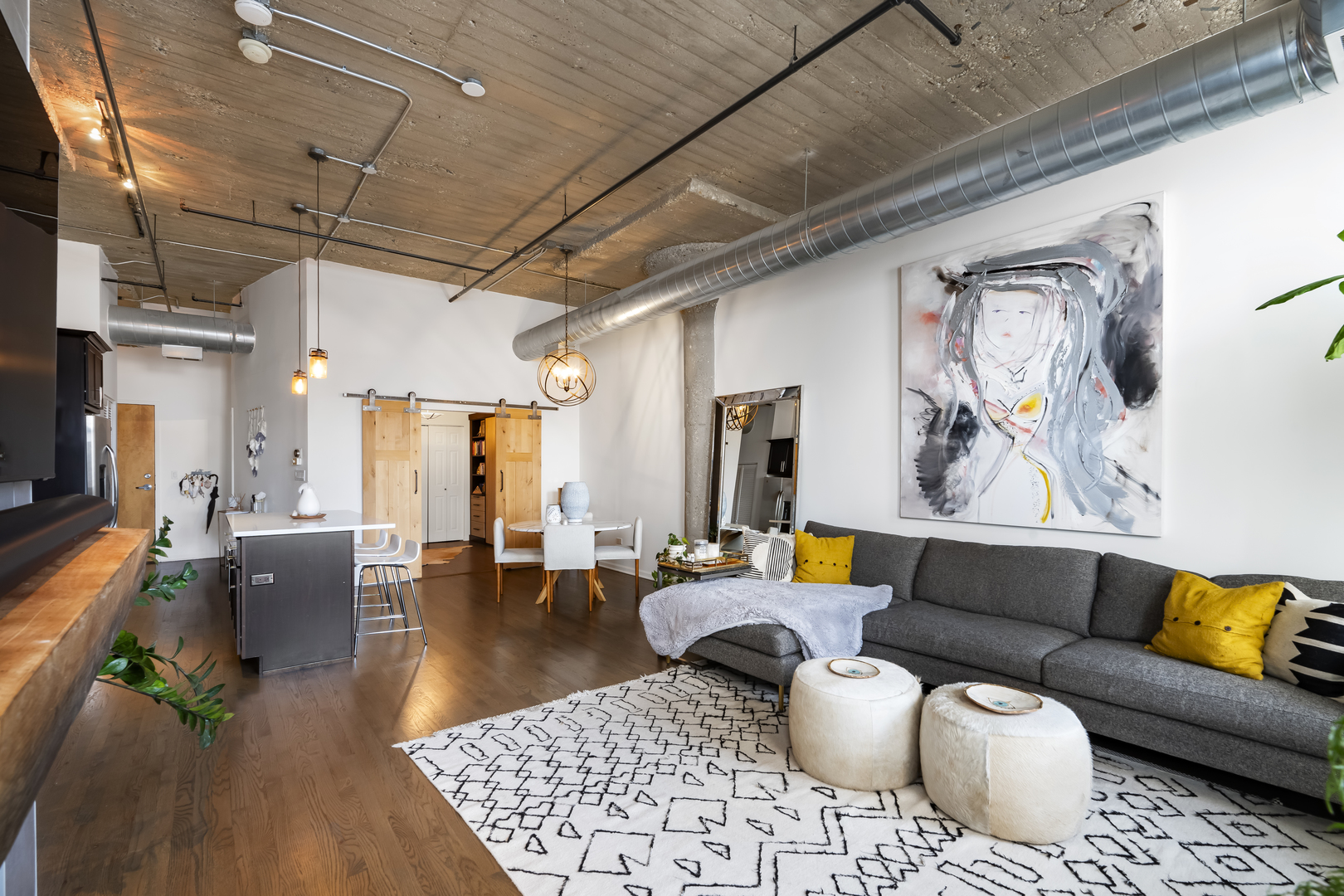 758 N Larrabee Street Unit: 617