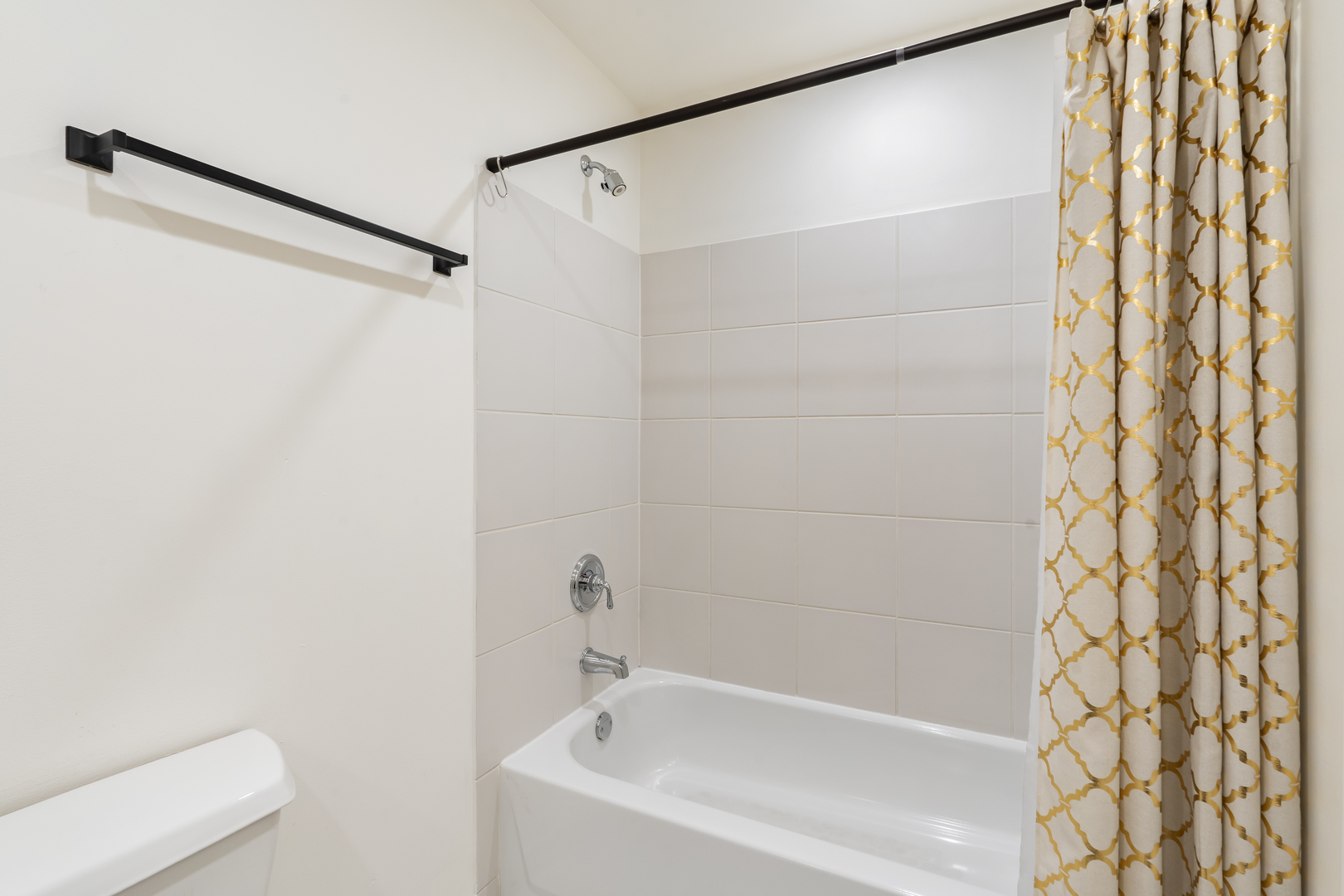 758 N Larrabee Street Unit: 617