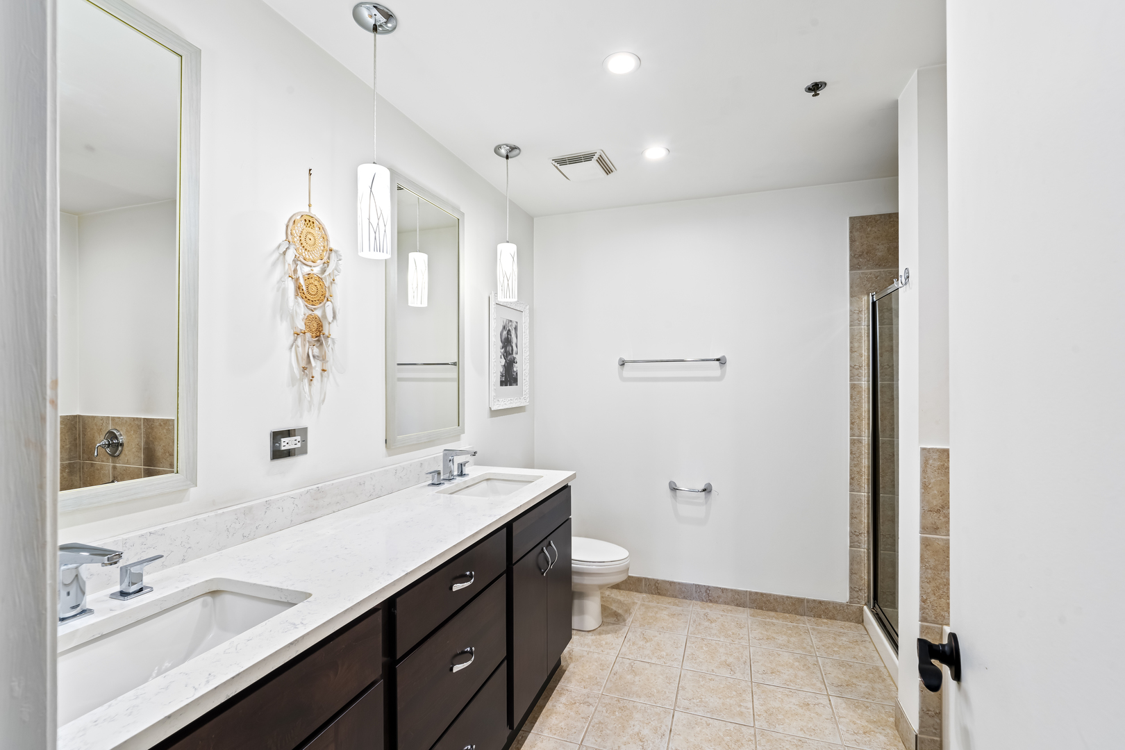 758 N Larrabee Street Unit: 617