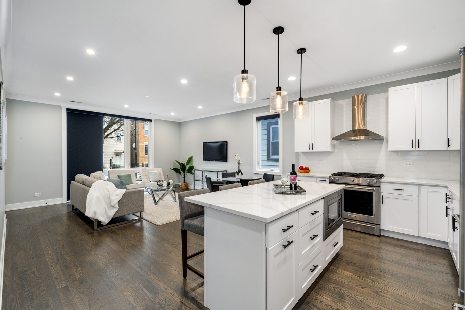 1830 W 21st Place Unit: 2