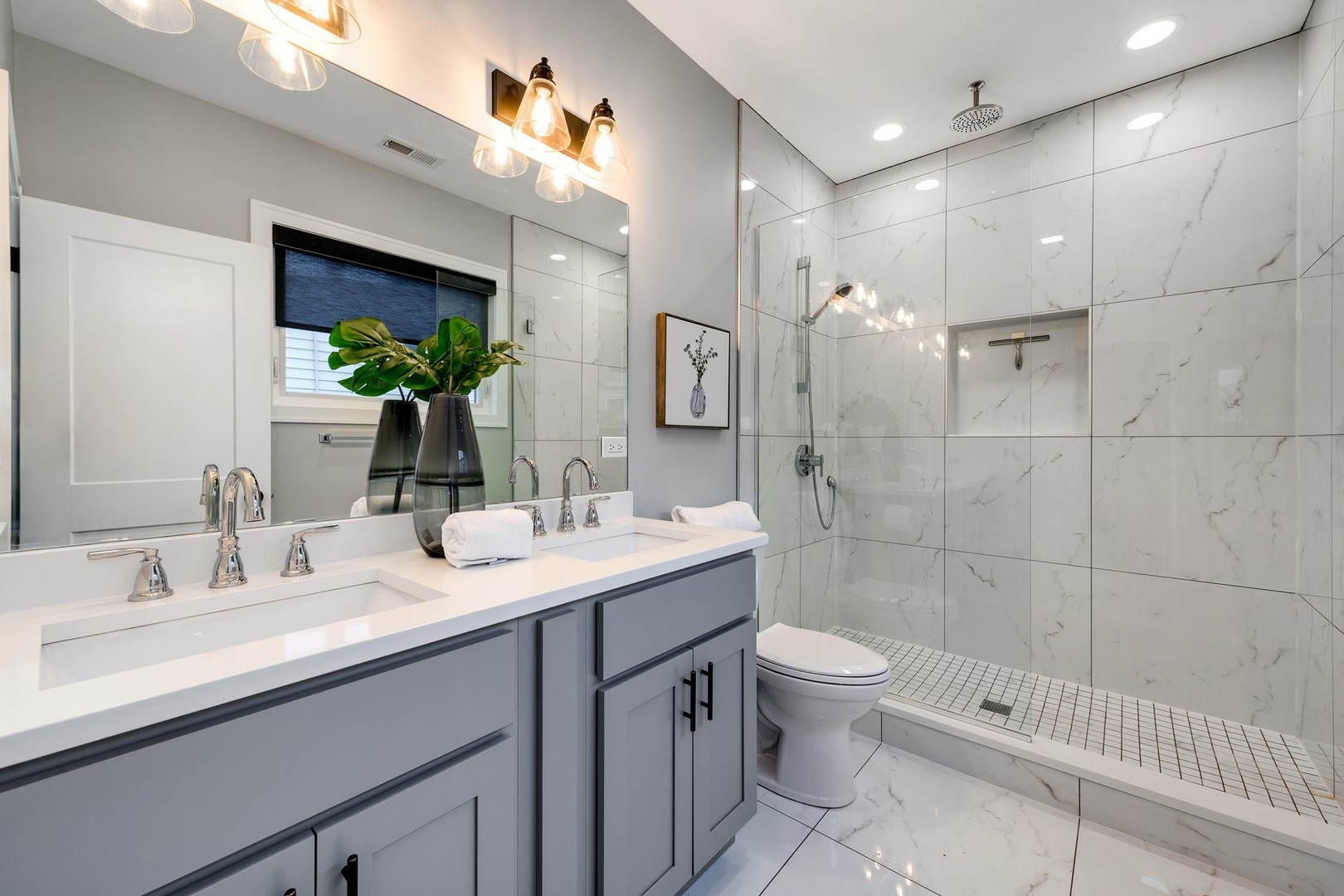 1830 W 21st Place Unit: 2