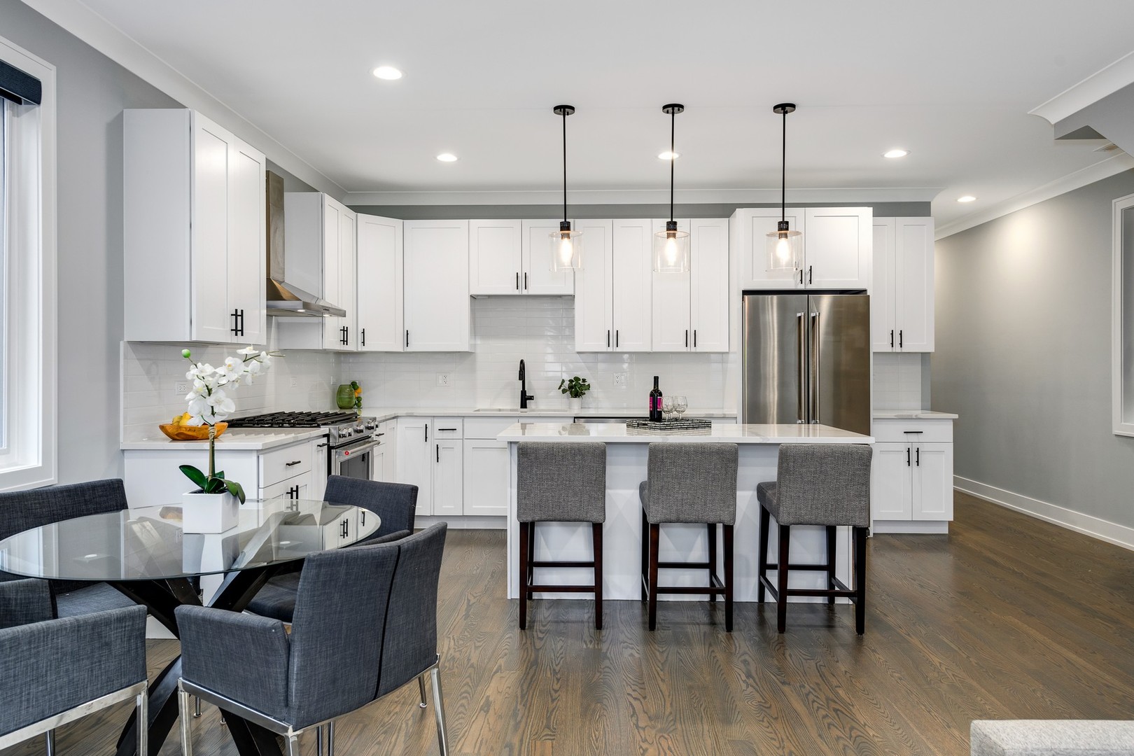 1830 W 21st Place Unit: 2