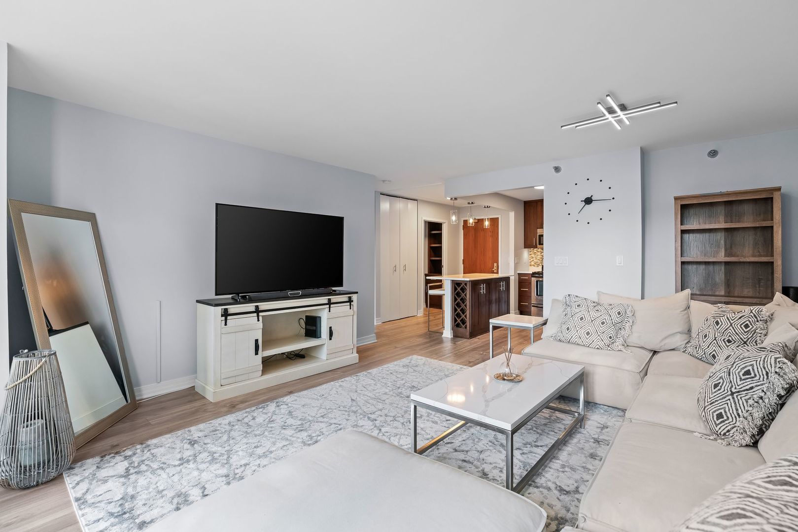 401 E Ontario Street Unit: 2604