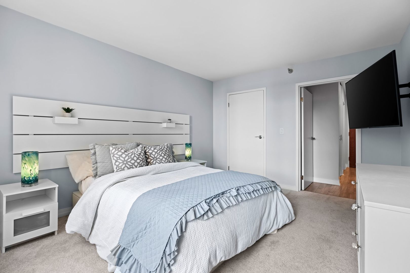 401 E Ontario Street Unit: 2604