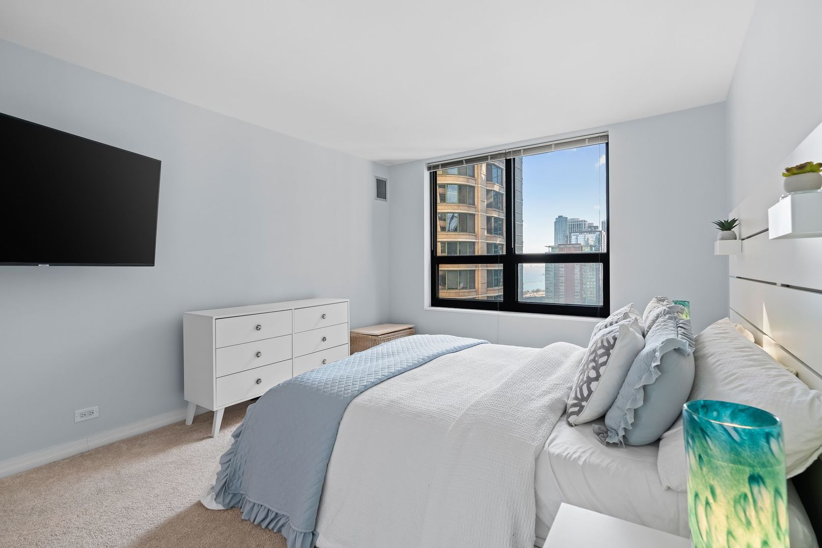 401 E Ontario Street Unit: 2604