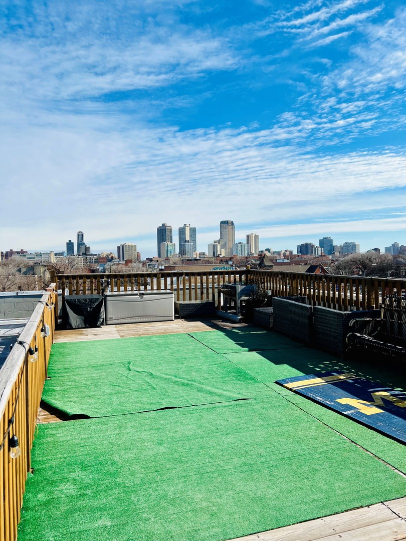 2814 N SHEFFIELD Avenue Unit: 4S