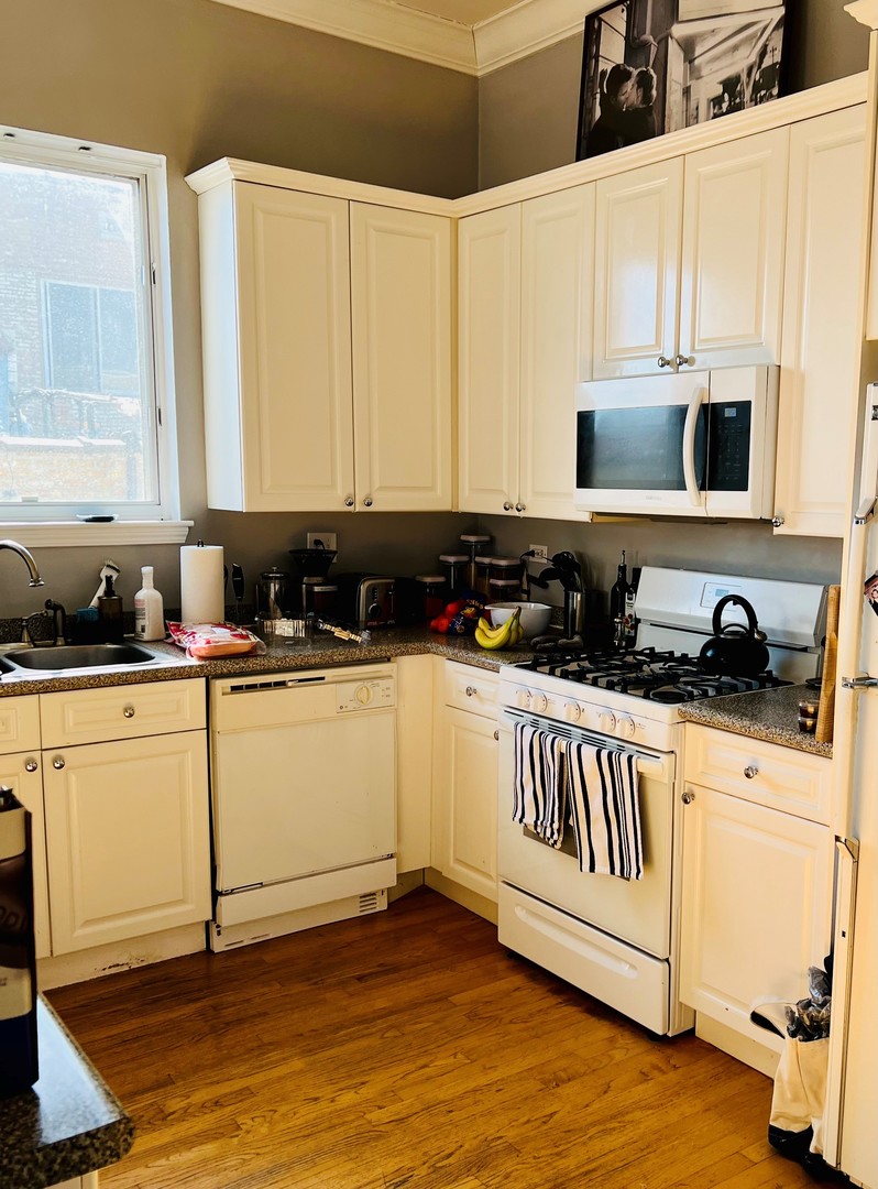 2814 N SHEFFIELD Avenue Unit: 4S