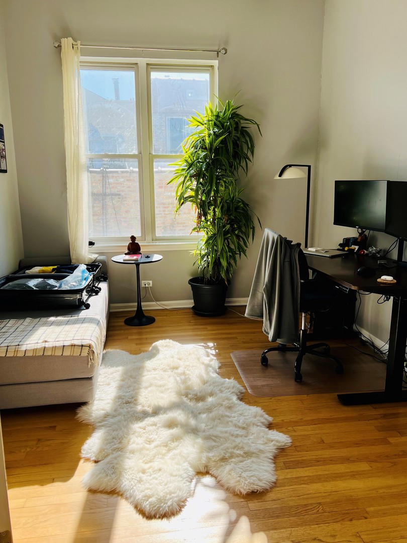 2814 N SHEFFIELD Avenue Unit: 4S