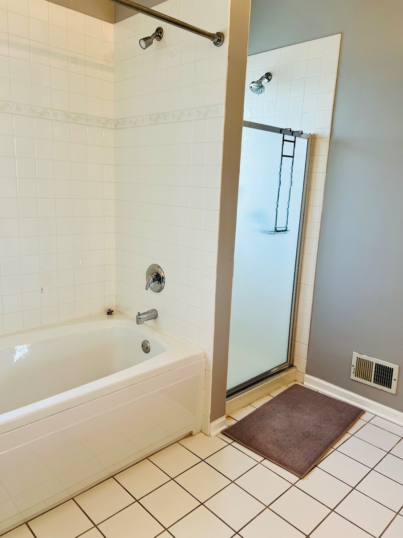 2814 N SHEFFIELD Avenue Unit: 4S