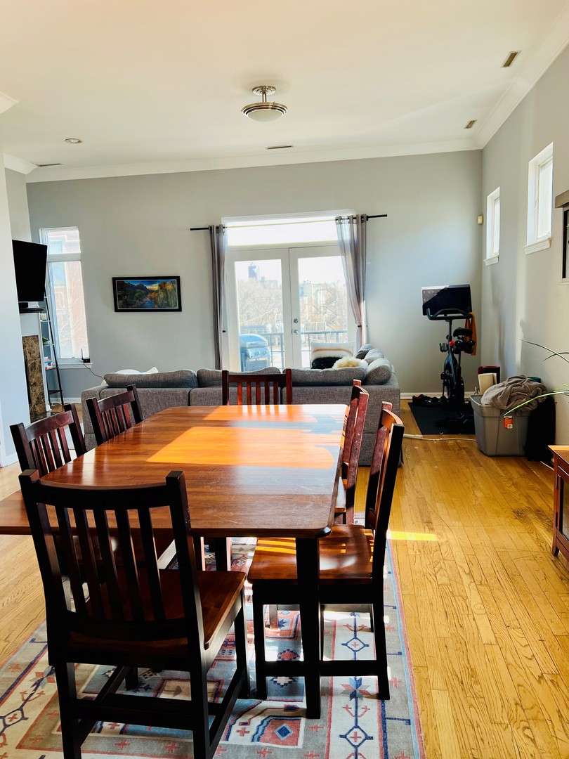 2814 N SHEFFIELD Avenue Unit: 4S