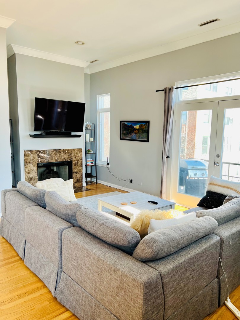 2814 N SHEFFIELD Avenue Unit: 4S