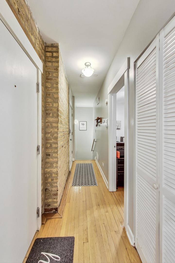 4936.5 N Winthrop Avenue Unit: 1W