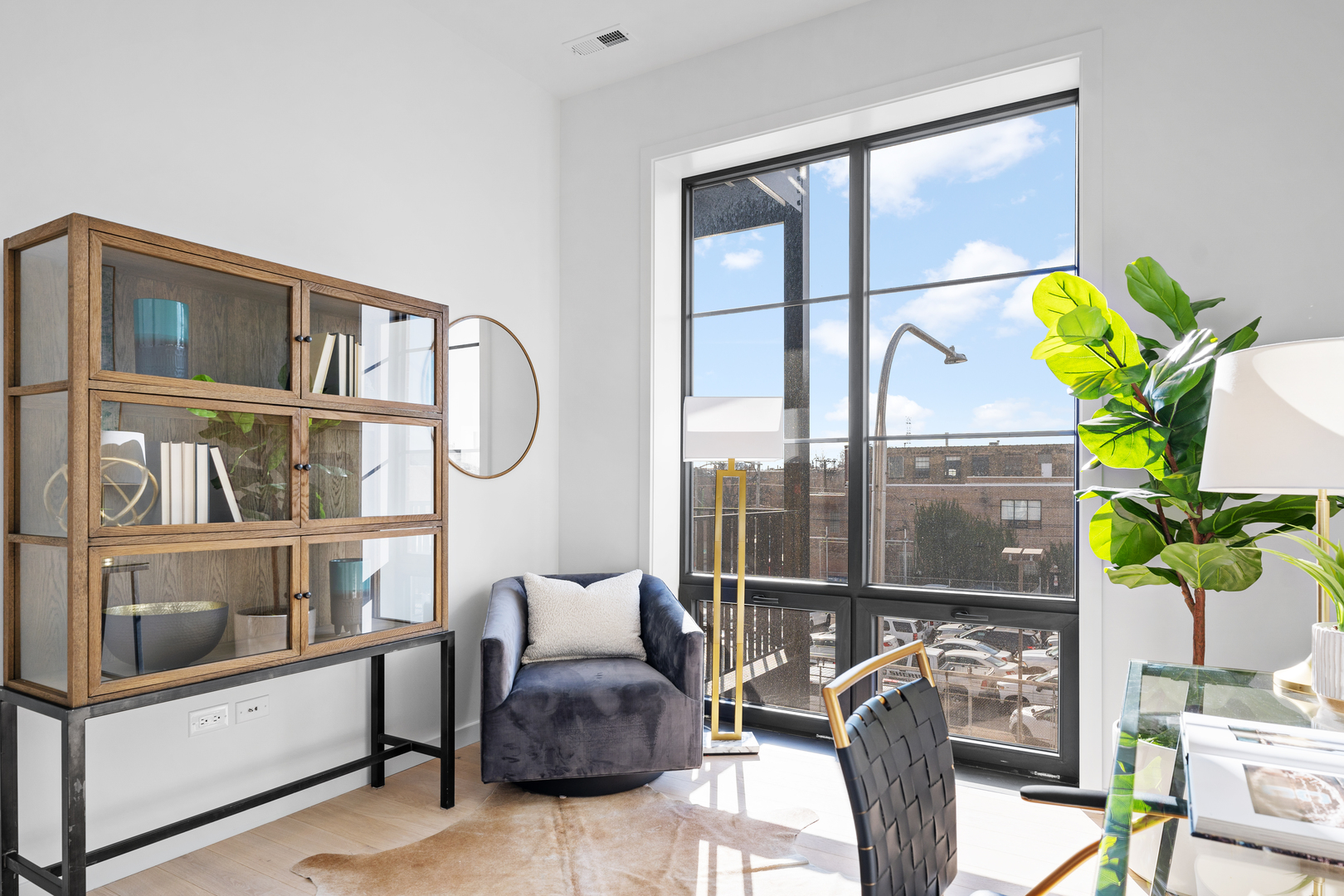 514 N Leavitt Street Unit: 303