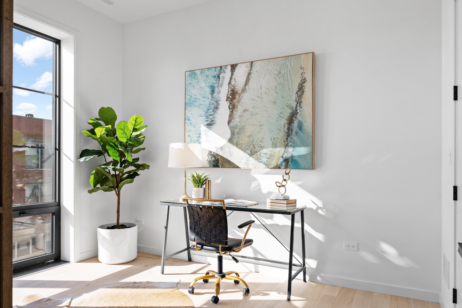 514 N Leavitt Street Unit: 303