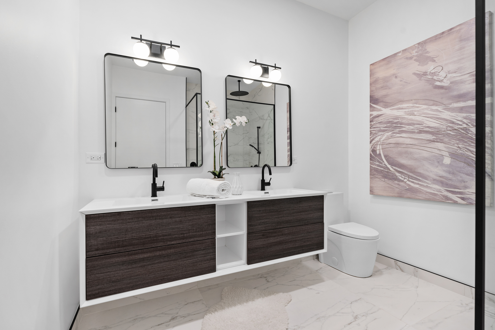 514 N Leavitt Street Unit: 303