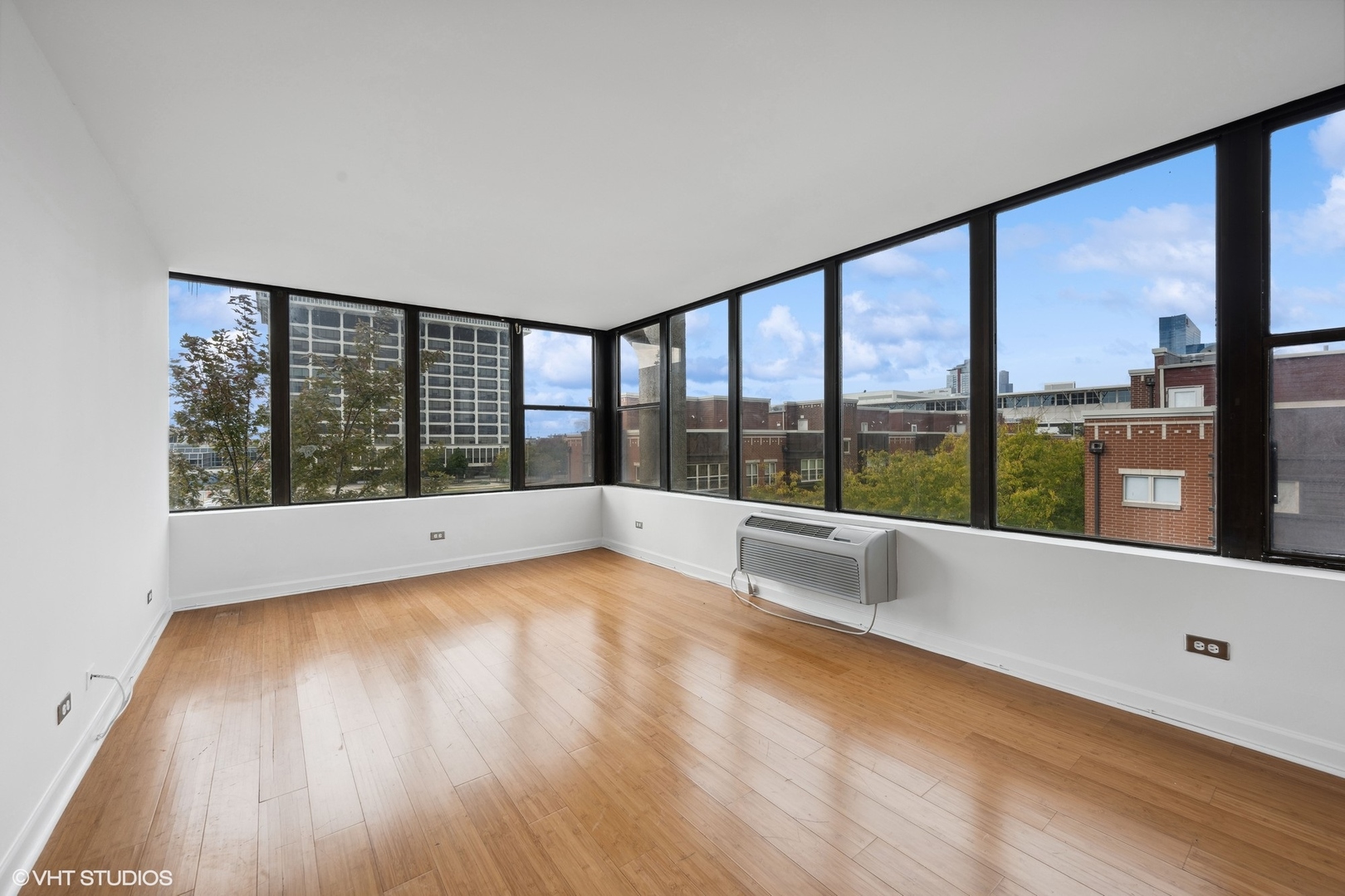 345 E Eastgate Place Unit: 402