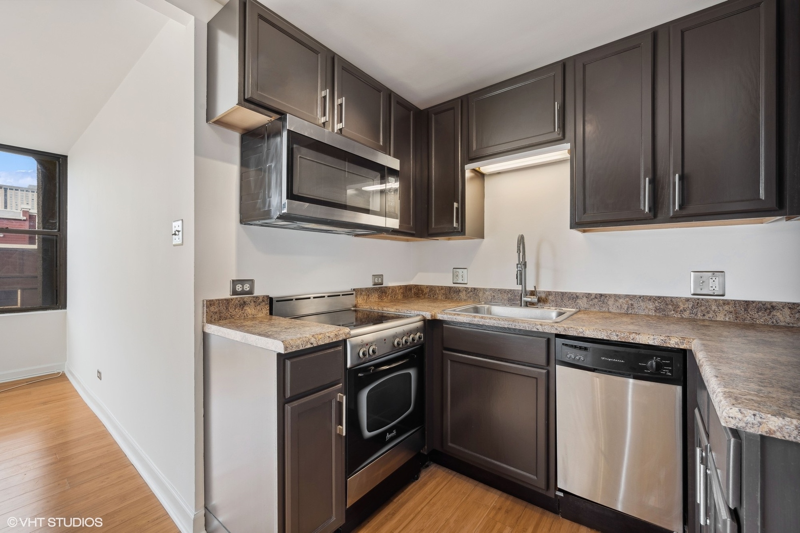 345 E Eastgate Place Unit: 402