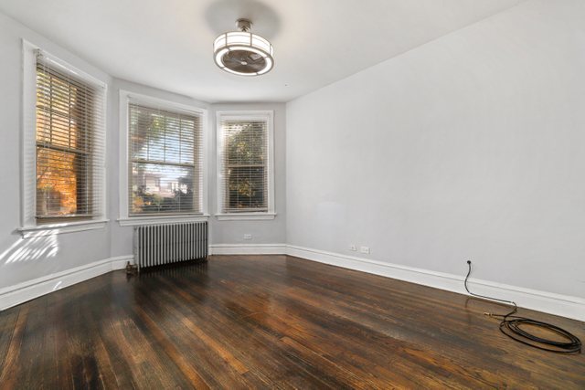 5922 N Magnolia Avenue Unit: 1S