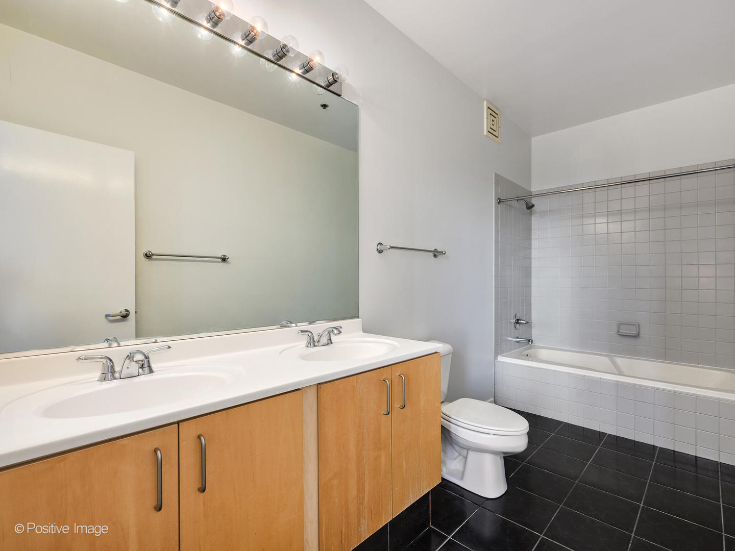 130 S Canal Street Unit: 306