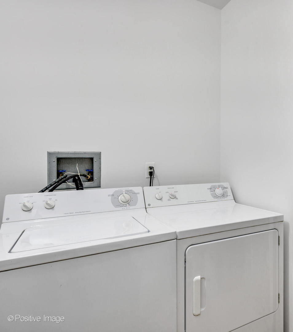 130 S Canal Street Unit: 306